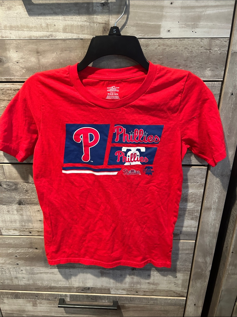 Genuine Merchandise Red Phillies Graphic Tee with Navy & White Accents